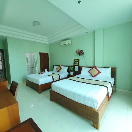 Khach San Truong Son Hotel Ho Chi Minh City Exterior photo