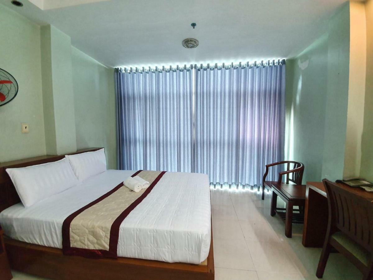 Khach San Truong Son Hotel Ho Chi Minh City Exterior photo