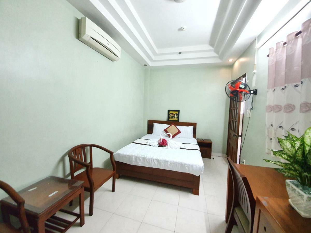 Khach San Truong Son Hotel Ho Chi Minh City Exterior photo